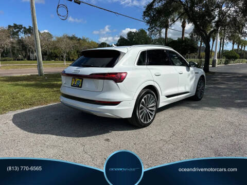 2019 Audi e-tron quattro Prestige