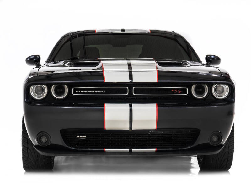 2018 Dodge Challenger R/T photo 8