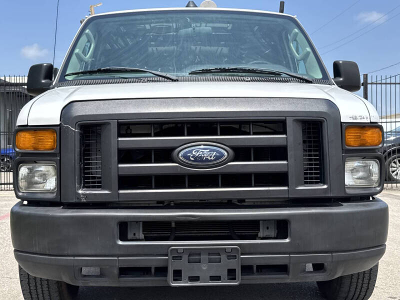2010 Ford E-Series E-250