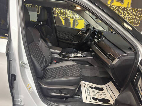 2024 Mitsubishi Outlander PHEV