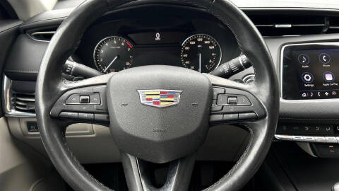 2019 Cadillac XT4 Luxury