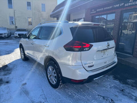 2018 Nissan Rogue SV