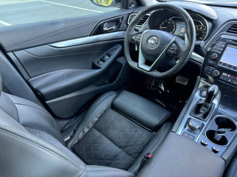 2017 Nissan Maxima 3.5 SR