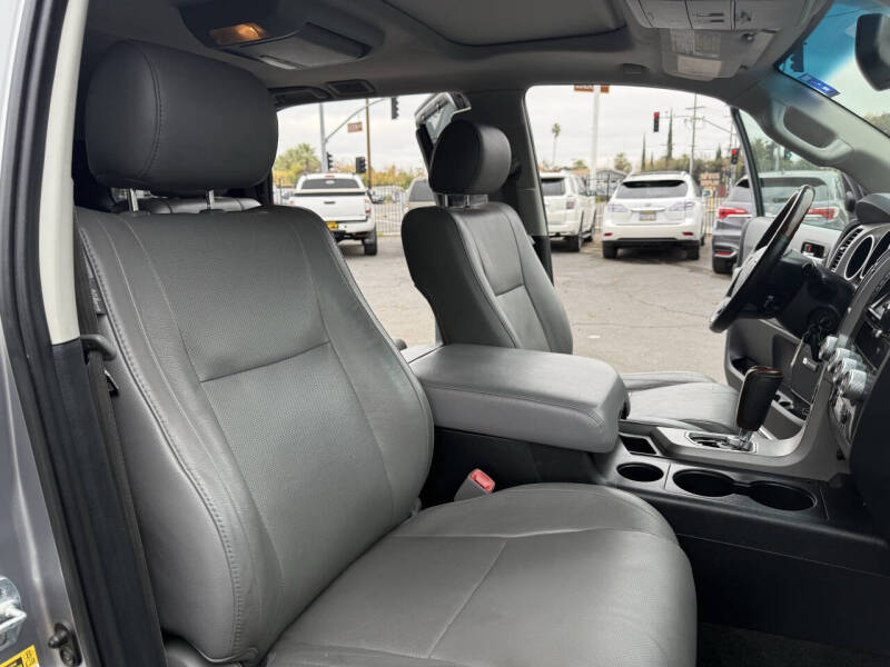 2012 Toyota Sequoia Platinum