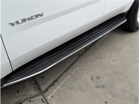 2017 GMC Yukon SLT