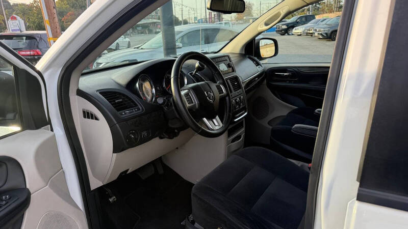 2015 Dodge Grand Caravan SE