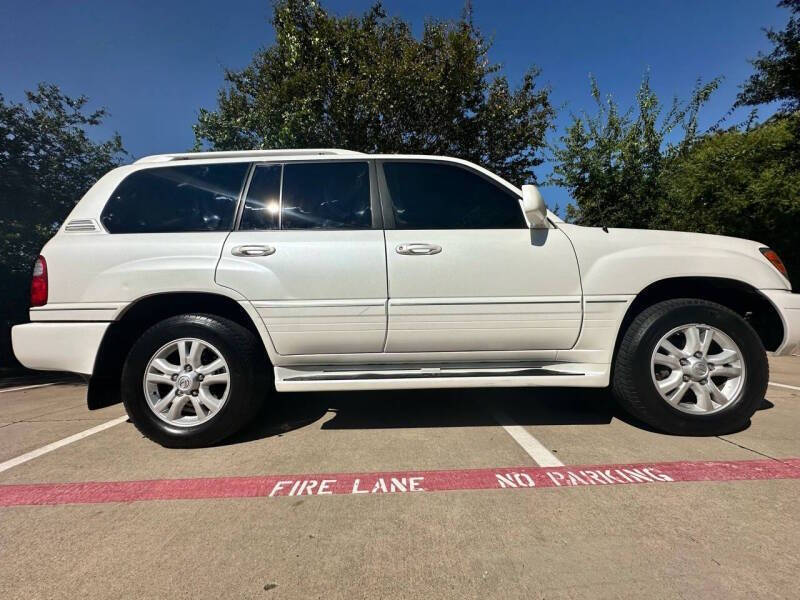 2004 Lexus LX 470