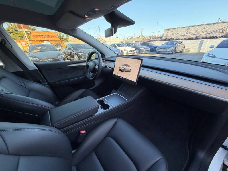 2023 Tesla Model Y Long Range