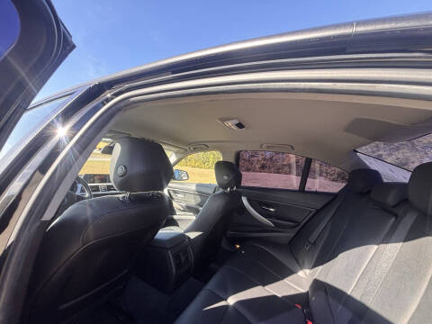 2015 BMW 3 Series 320i