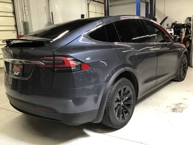 2016 Tesla Model X 75D