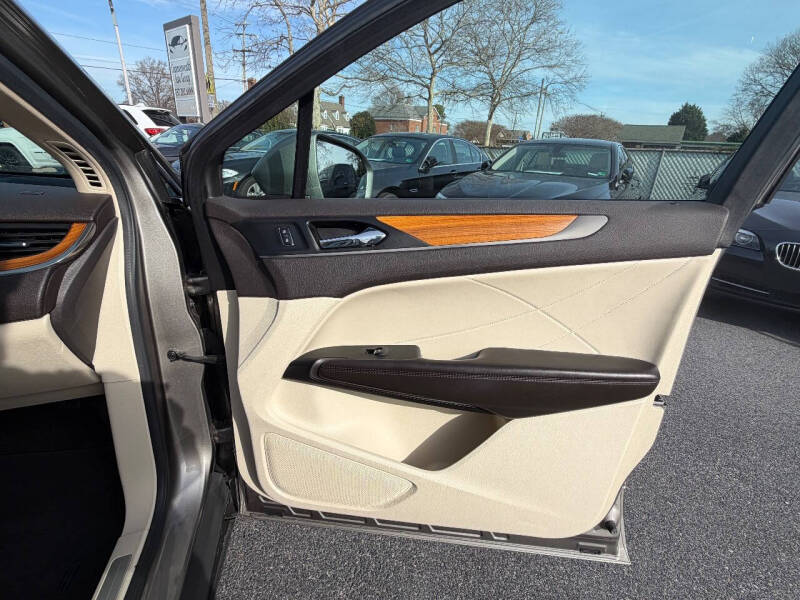 2016 Lincoln MKC Reserve