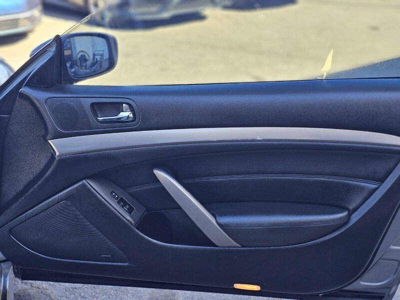 2011 Infiniti G37 Coupe Journey