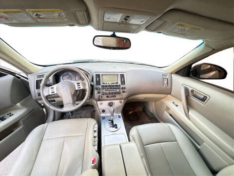2005 Infiniti FX35