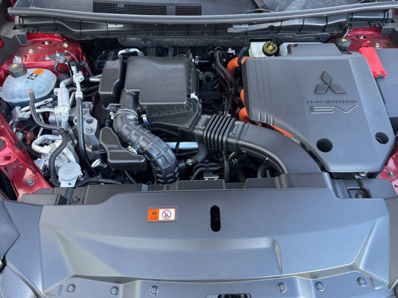 2025 Mitsubishi Outlander PHEV SEL