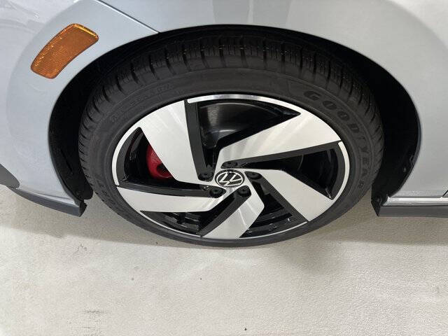 2025 Volkswagen Golf GTI S