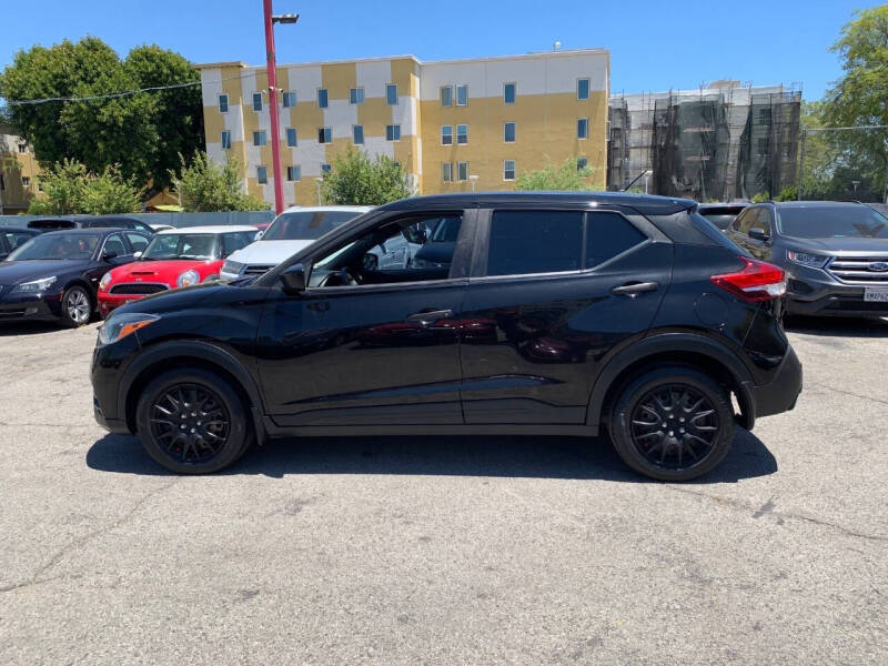 2020 Nissan Kicks S