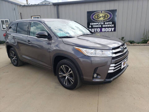 2017 Toyota Highlander LE Plus