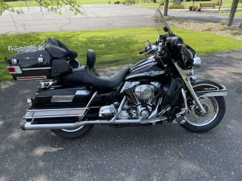 2003 Harley-Davidson ULTRA CLASSIC for sale at MIKES AUTO CENTER in Lexington OH
