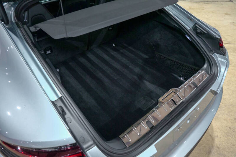 2018 Porsche Panamera 4S