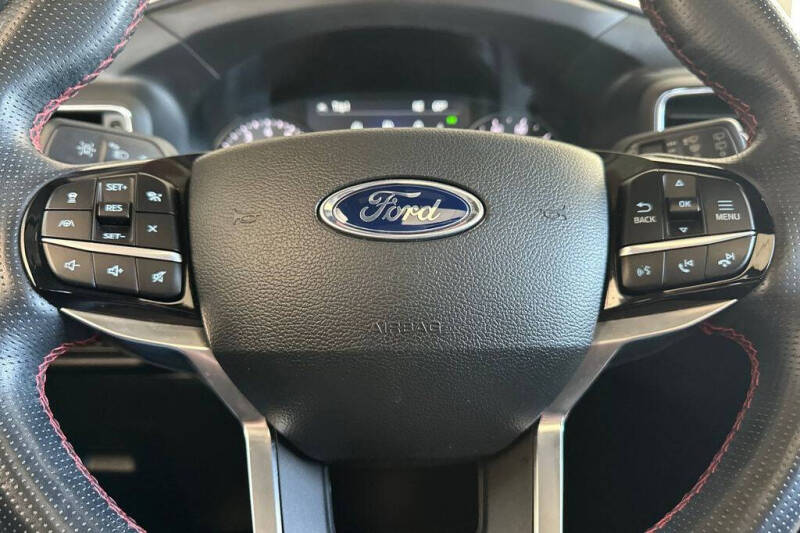 2022 Ford Explorer ST-Line