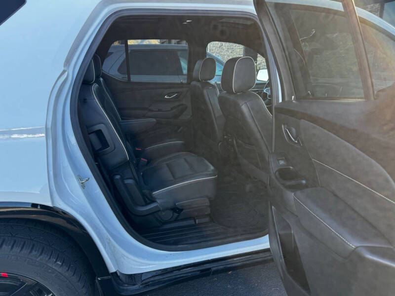 2023 Chevrolet Traverse Premier