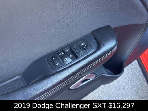 2019 Dodge Challenger SXT