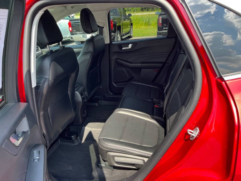 2022 Ford Escape Titanium