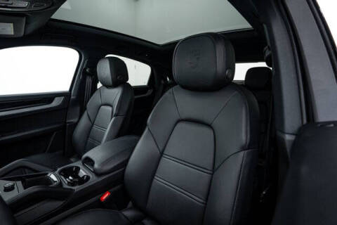 2025 Porsche Cayenne Coupe