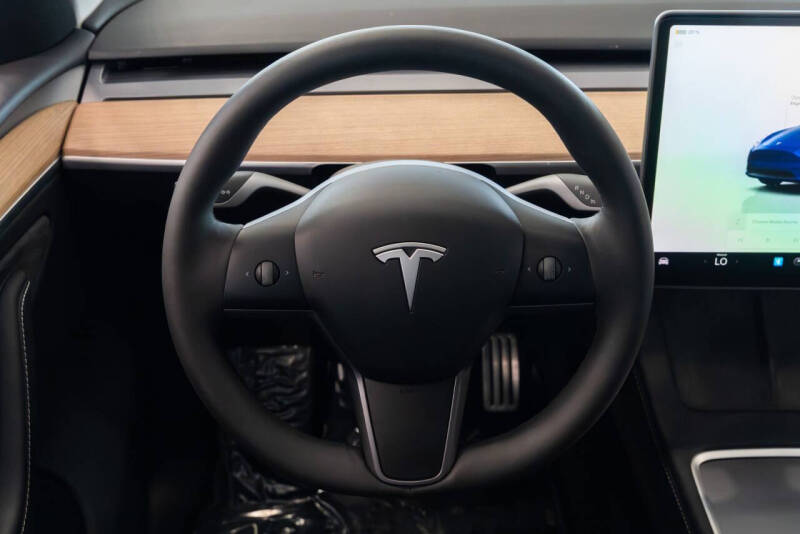 2025 Tesla Model Y Performance