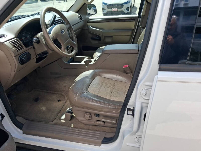 2004 Ford Explorer Eddie Bauer