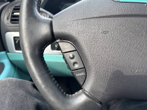 2002 Ford Thunderbird Deluxe