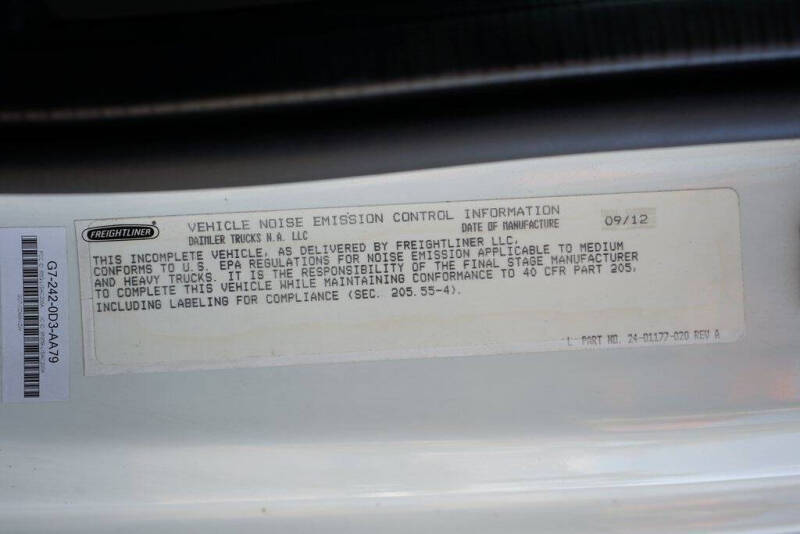 2013 Freightliner M2 106