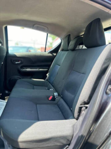 2016 Toyota Prius c