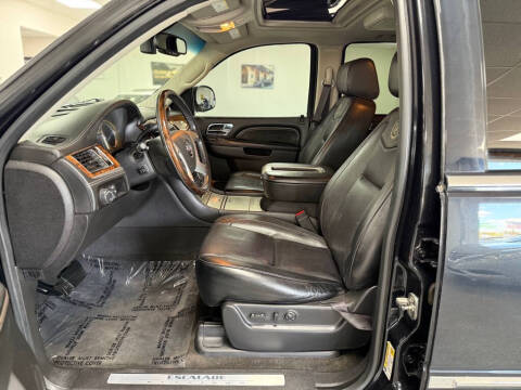 2013 Cadillac Escalade Platinum Edition