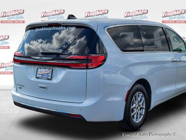 2023 Chrysler Pacifica Touring L