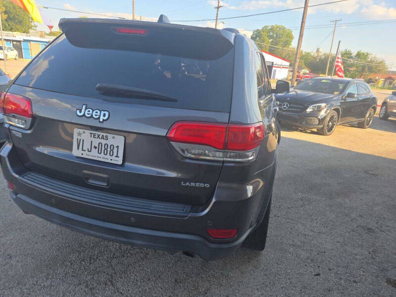 2017 Jeep Grand Cherokee Laredo