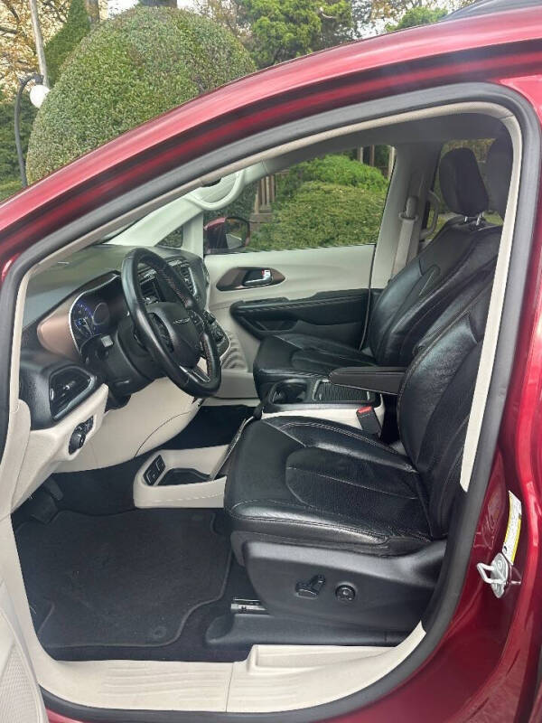 2018 Chrysler Pacifica Touring L Plus