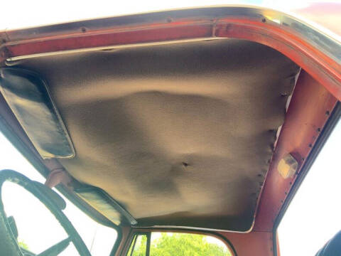 1969 Dodge D200 Pickup