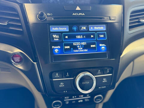 2016 Acura ILX w/Premium