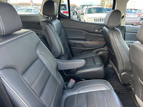 2022 GMC Acadia Denali