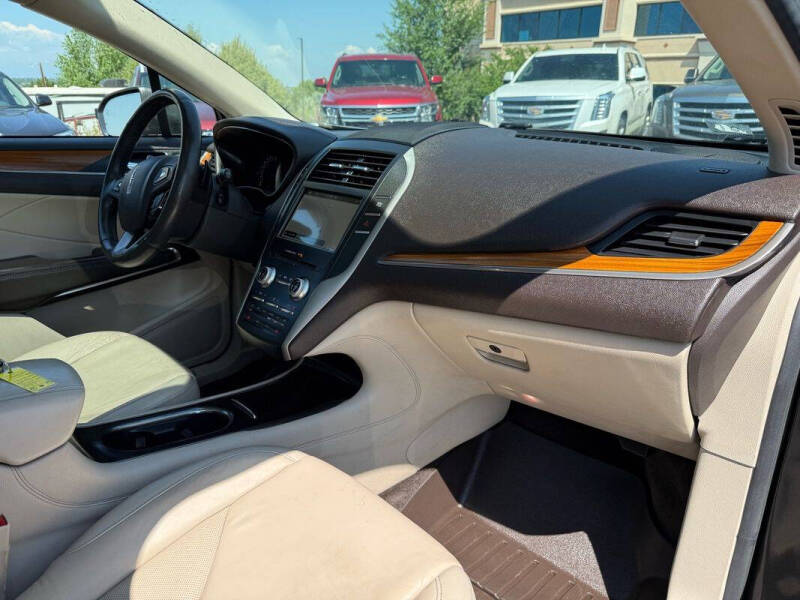 2017 Lincoln MKC Select