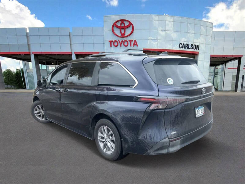 2023 Toyota Sienna XLE 7-Passenger