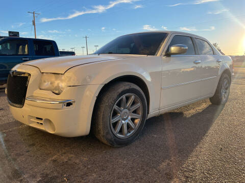 2006 Chrysler 300 for sale at BELOW BOOK AUTO SALES in Idaho Falls ID