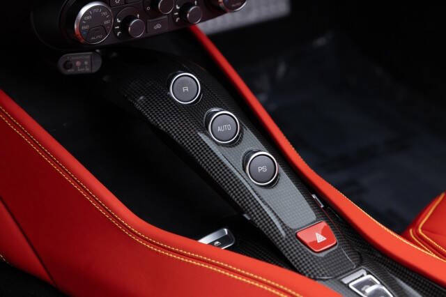 2016 Ferrari California T