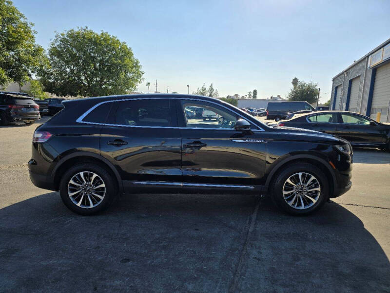 2021 Lincoln Nautilus Reserve