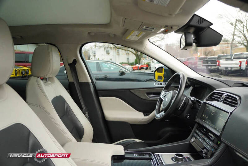 2018 Jaguar F-PACE S