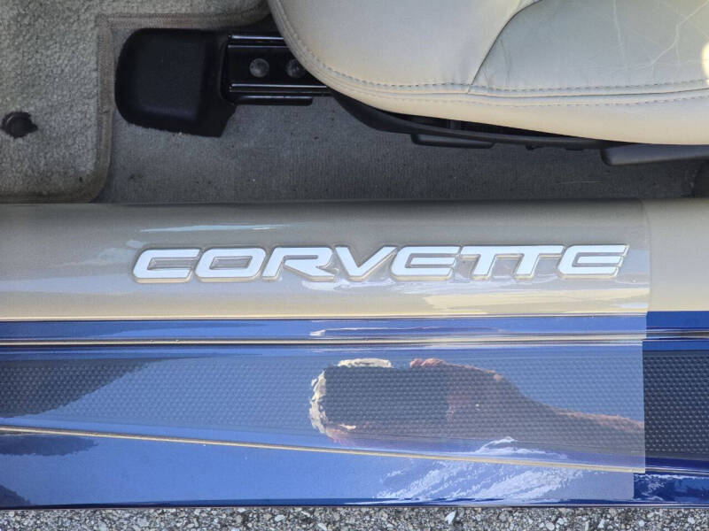 2004 Chevrolet Corvette