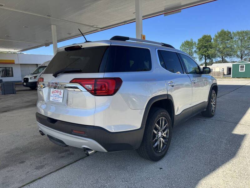 2017 GMC Acadia SLT-1