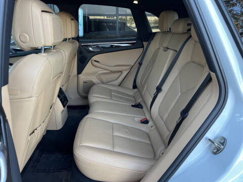 2017 Porsche Macan S