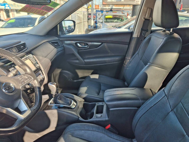 2017 Nissan Rogue SL